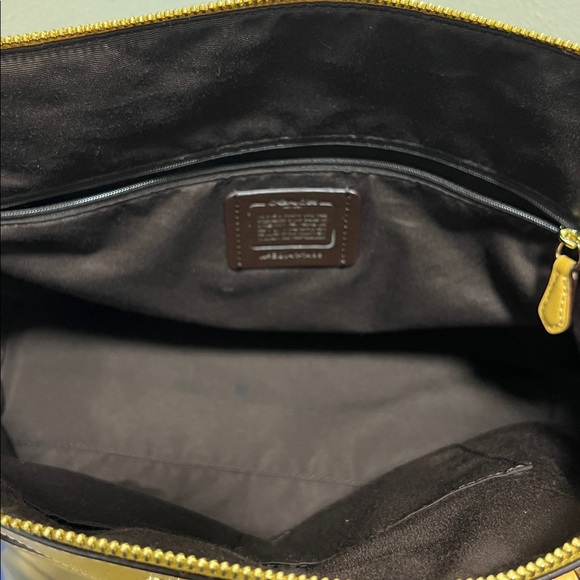 COACH 1499 GALLERY TOTE IN
SIGNATURE LEATHER - Picture 6 of 9